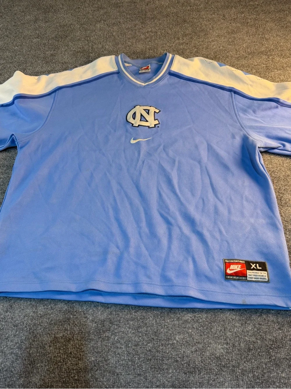 Nike Men’s Carolina Blue & White UNC Athletic Jersey